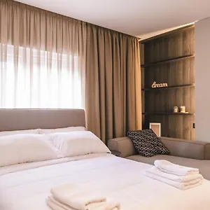 Two Steps Apartment Tirana