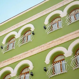 Riviera Hotel-city Center Hotel